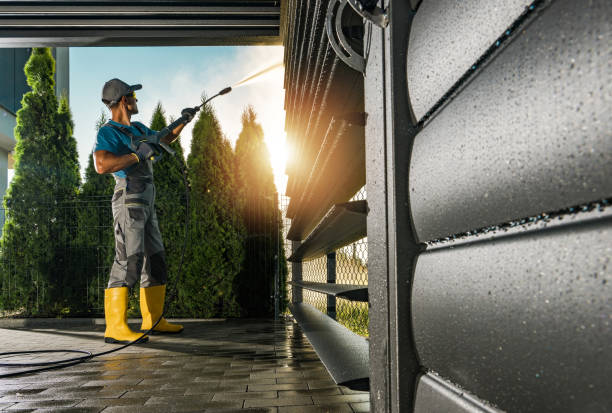 Fence Pressure Washing in Silver Springs, FL